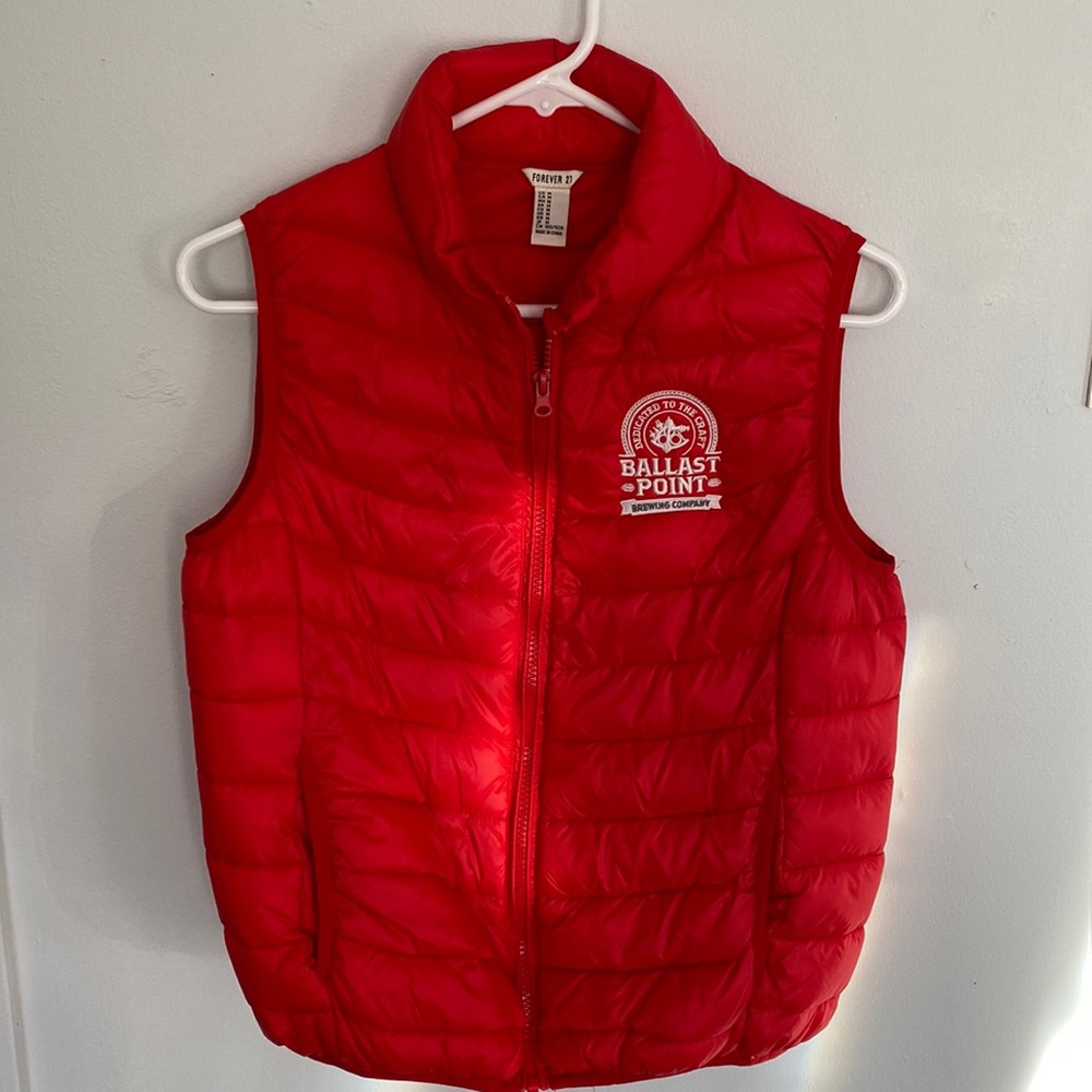 Forever 21 red puffer vest. Size M. With Ballast Point embroidery